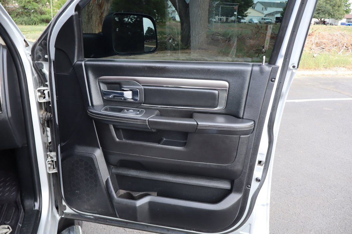 Used 2018 RAM 3500 Laramie w/ Sport Appearance Group AWD/4WD image 26
