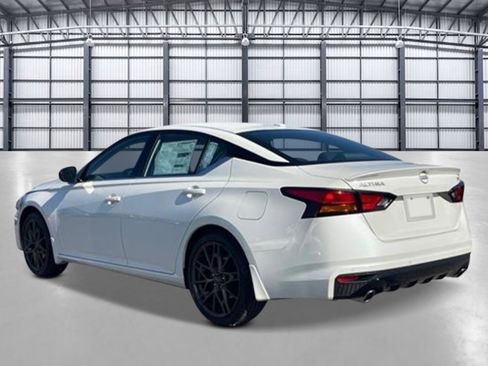 New 2025 Nissan Altima 2.5 SR w/ SR Premium Package image 5