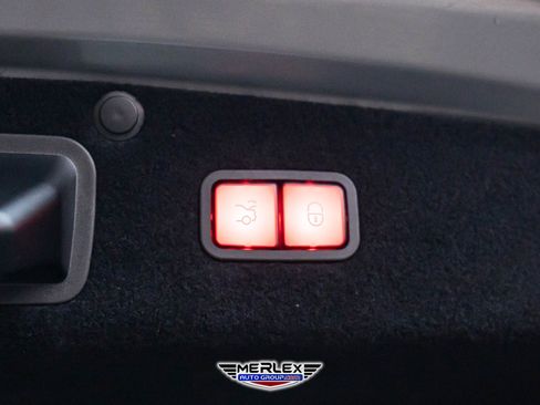 Used 2015 Mercedes-Benz S 550 Sedan w/ Sport Package w/ Sport Package image 53