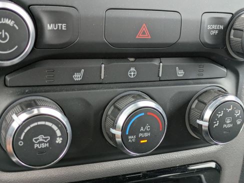 Used 2023 RAM 1500 Big Horn image 29