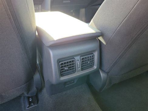 Used 2025 Toyota Camry LE image 12