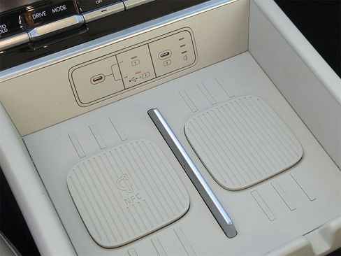 Used 2025 Hyundai Santa Fe SEL image 27