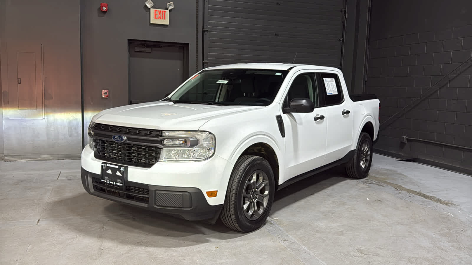 Used 2024 Ford Maverick XLT FWD image 3