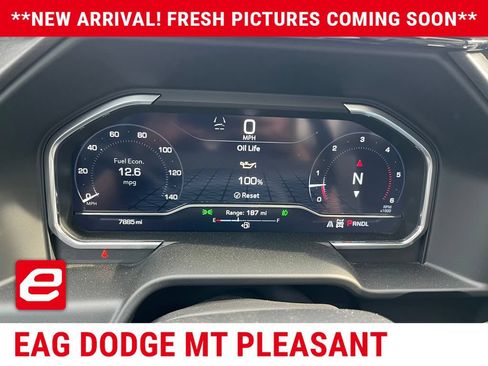 Used 2025 GMC Sierra 2500 AT4 w/ AT4 Premium Plus Package AWD/4WD image 11