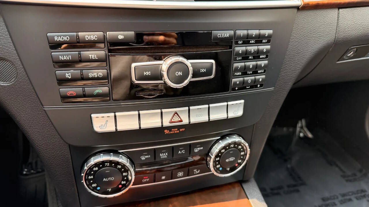 Used 2013 Mercedes-Benz C 300 4MATIC Sedan image 15