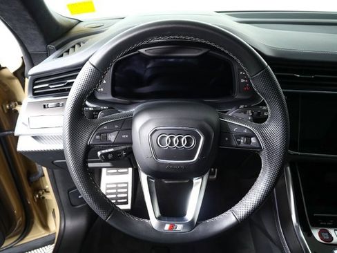 Used 2024 Audi SQ8 Prestige image 9