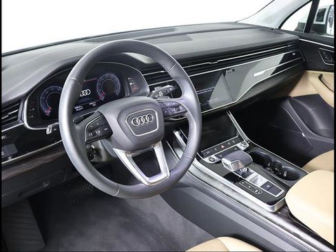Used 2023 Audi Q7 3.0T Premium Plus AWD/4WD image 6