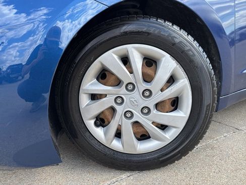 Used 2020 Hyundai Elantra SE image 45