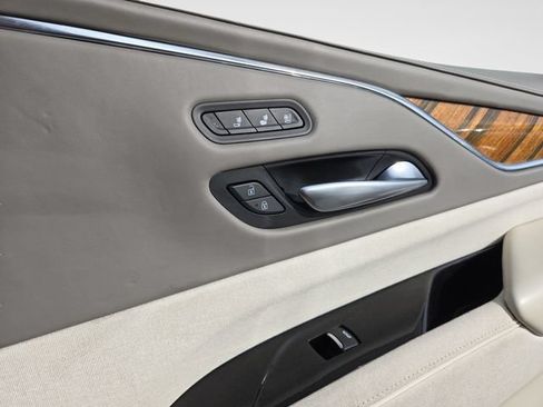Used 2023 Cadillac Escalade ESV Sport Platinum w/ LPO, Floor Liner Package AWD/4WD image 42