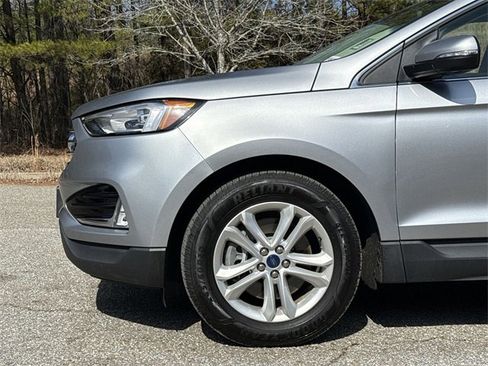 Used 2020 Ford Edge SEL w/ Convenience Package image 19