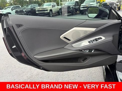 Used 2025 Chevrolet Corvette Z06 RWD image 12