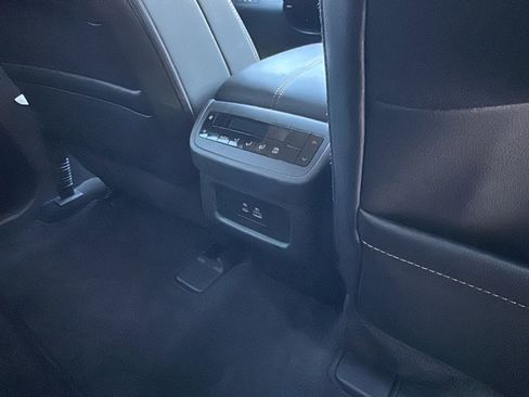 Certified 2024 Nissan Pathfinder SL image 25