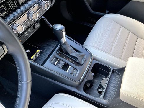 Used 2025 Honda CR-V EX-L image 15