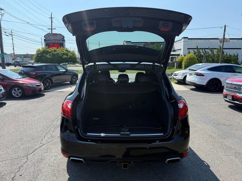 Used 2012 Porsche Cayenne S AWD/4WD image 30