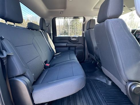 Used 2025 Chevrolet Silverado 3500 W/T image 18