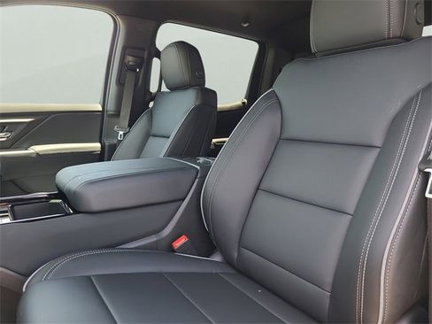 New 2026 Chevrolet Silverado EV LT image 22