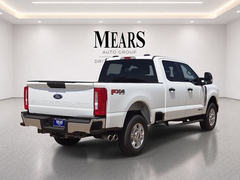 Used 2025 Ford F250 XLT w/ FX4 Off-Road Package AWD/4WD image 5