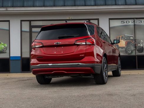 Used 2022 Chevrolet Equinox RS w/ LPO, Floor Liner Package image 6