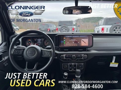 Used 2025 Jeep Wrangler Sport image 16
