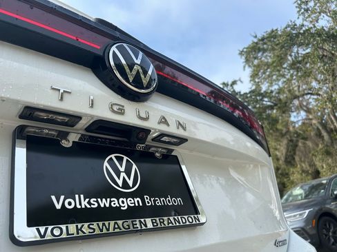 New 2026 Volkswagen Tiguan SE AWD/4WD image 46