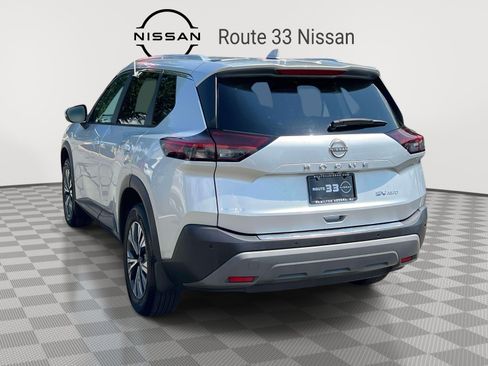 Used 2023 Nissan Rogue SV w/ SV Premium B Package AWD/4WD image 3
