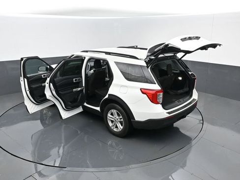 Used 2022 Ford Explorer XLT w/ Class IV Trailer Tow Package image 28