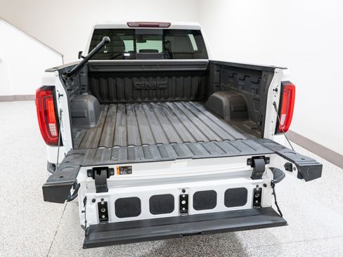 Used 2019 GMC Sierra 1500 SLT w/ SLT Premium Plus Package AWD/4WD image 11
