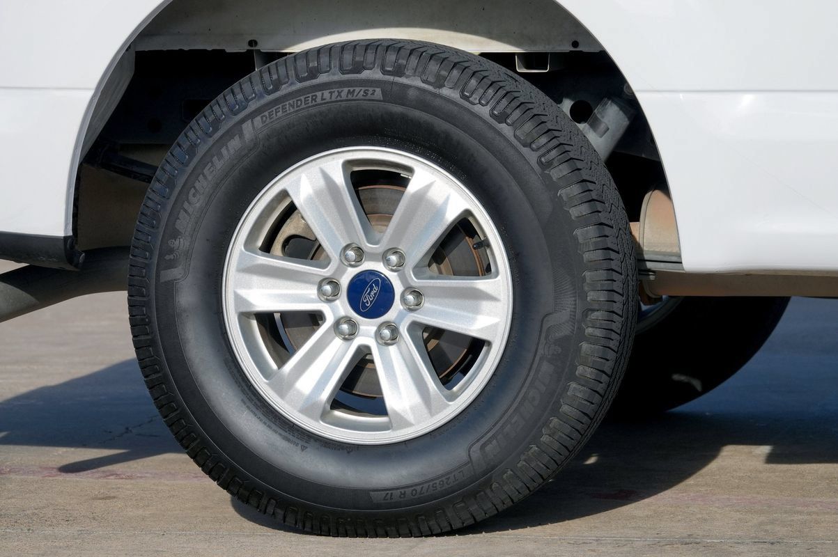 Used 2018 Ford F150 XLT w/ Equipment Group 301A Mid RWD image 29