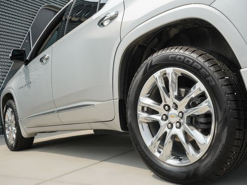 Used 2021 Chevrolet Traverse High Country w/ LPO, Floor Liner Package image 28