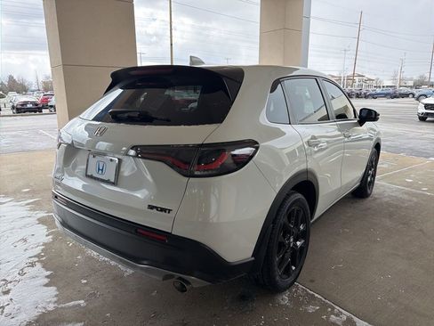 Certified 2024 Honda HR-V Sport image 5