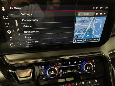 Used 2026 GMC Sierra 2500 AT4X AWD/4WD image 33