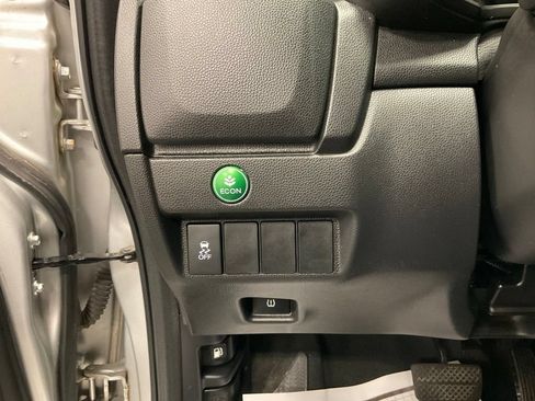 Used 2015 Honda Fit EX image 19