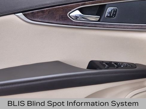 Used 2016 Lincoln MKX Select w/ Select Plus Package image 12