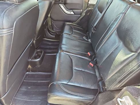 Used 2015 Jeep Wrangler Unlimited Rubicon w/ Dual Top Group image 20