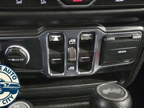 Used 2021 Jeep Wrangler Unlimited Sport AWD/4WD image 16