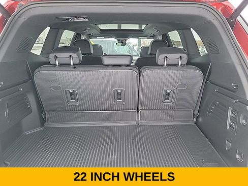 Used 2025 Buick Enclave Avenir w/ Super Cruise Package image 13