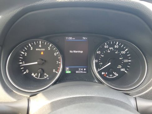 Used 2018 Nissan Rogue S image 28