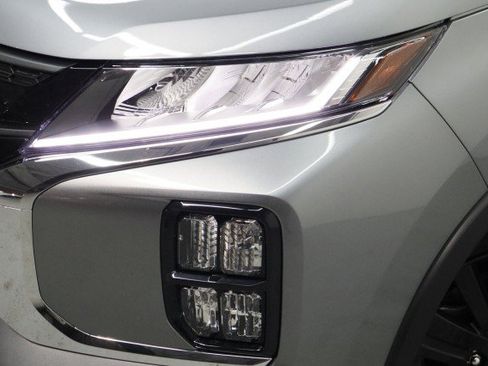 New 2026 Mitsubishi Outlander Sport LE AWD/4WD image 2