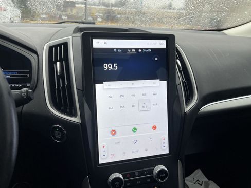 Used 2022 Ford Edge SEL w/ Convenience Package image 12