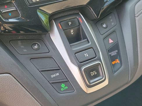 Used 2018 Honda Odyssey EX image 25