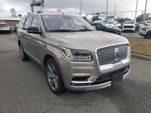 Used 2018 Lincoln Navigator Reserve w/ Technology Package image 8