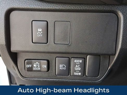 Used 2023 Toyota Tacoma TRD Off-Road AWD/4WD image 9