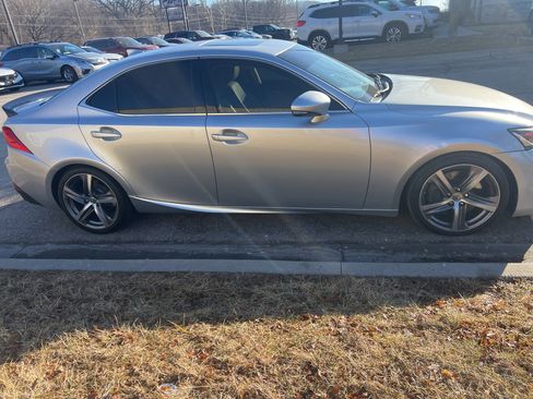 Used 2020 Lexus IS 300 AWD w/ Navigation Package image 4