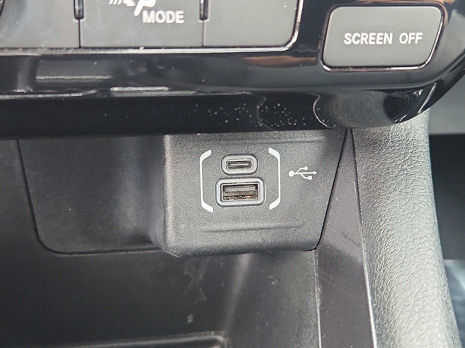 Used 2022 Jeep Compass Latitude w/ Sun and Sound Group AWD/4WD image 24