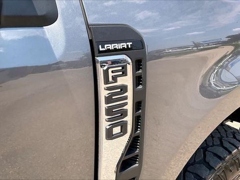 Used 2025 Ford F250 Lariat w/ Tremor Off-Road Package AWD/4WD image 29