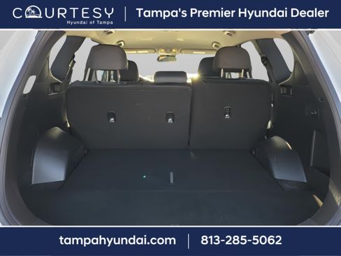 Used 2020 Hyundai Santa Fe SE image 7