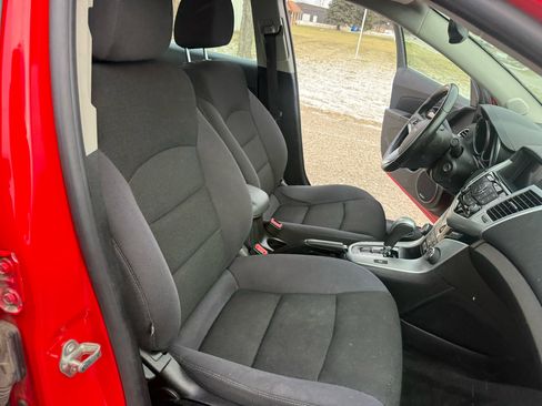 Used 2014 Chevrolet Cruze LT w/ All-Star Edition image 23