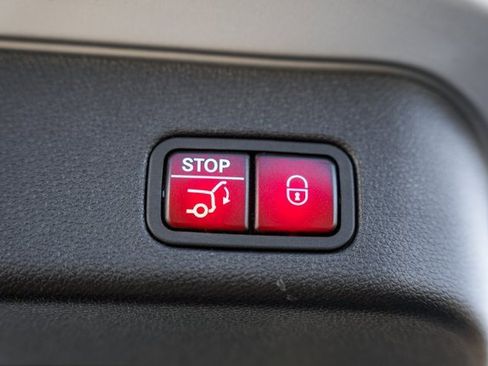 Used 2015 Mercedes-Benz ML 350 4MATIC image 10