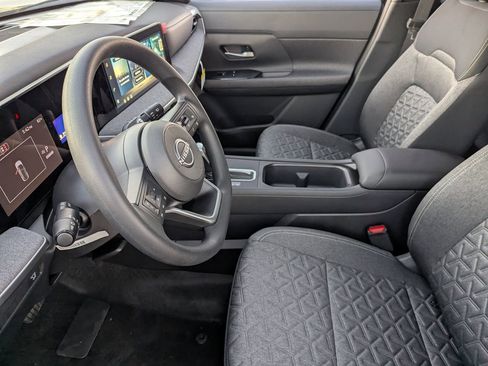 New 2026 Nissan Kicks SV FWD image 9