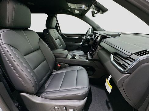 New 2026 GMC Acadia Elevation w/ Black Edition FWD image 32